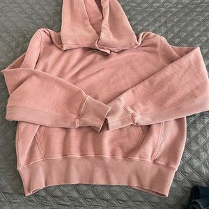 EUC men’s rag and bone sweatshirt.